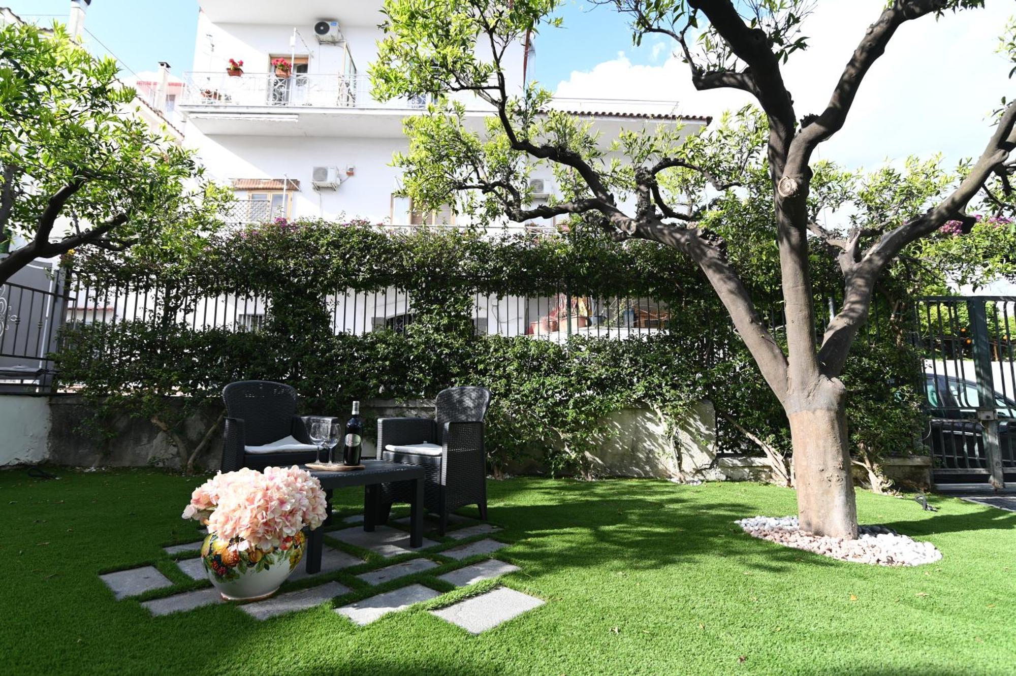 Slopes Suites And Spa Boscotrecase ภายนอก รูปภาพ