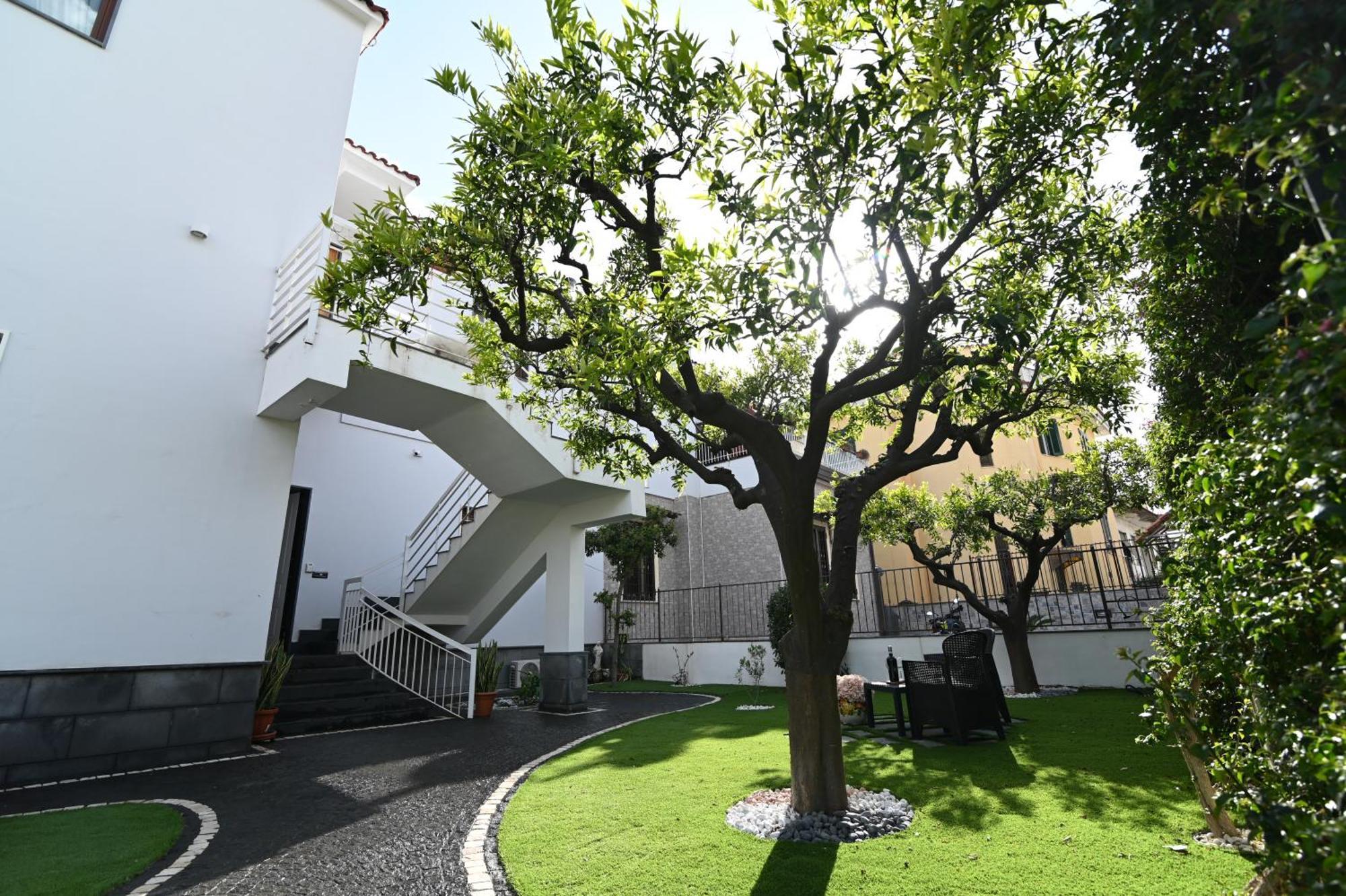 Slopes Suites And Spa Boscotrecase ภายนอก รูปภาพ